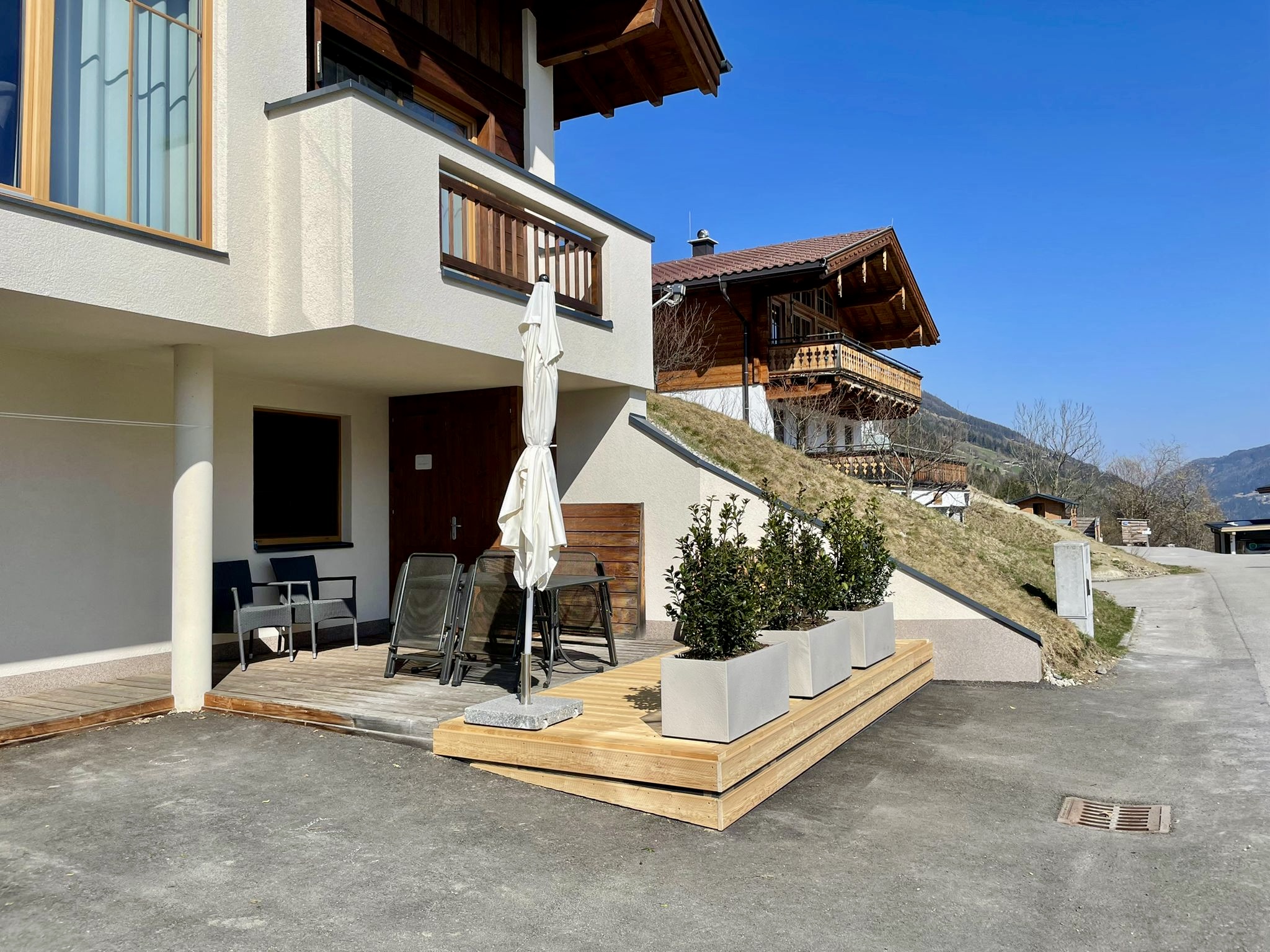 F8f900e0 D5d0 47de 8567 E6464095d010